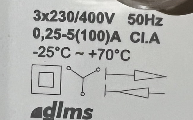 In de meterkast: Slimme meter 3 fase vermelding 3×230/400V In de meterkast: Slimme meter 3 fase vermelding 3×230/400V