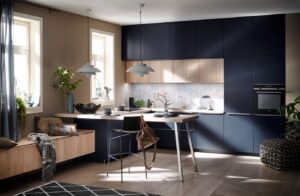 Donkerblauwe keuken met tafel – Häcker U-keuken 1097 6000, fluweelblauw, hout decor
