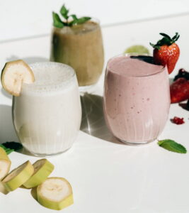 Bananen smoothie aardbeien en kiwi shake - Alleksana, Pexels Bananen smoothie aardbeien en kiwi shake - Alleksana, Pexels
