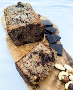 Lekker én gezond bananenbrood recept: makkelijk bananenbrood bakken met chocolade, noten en dadels