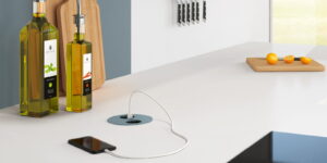 Keuken stopcontacten, Bachmann Twist keukenblad stopcontact + USB lader, 200 RAL kleuren