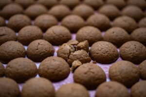 Heerlijk recept kruidnoten bakken - Wouter Supardi Salari, Unsplash Heerlijk recept kruidnoten bakken - Wouter Supardi Salari, Unsplash