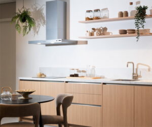 Inductiekookplaat 1 fase in eiken houtlook keuken